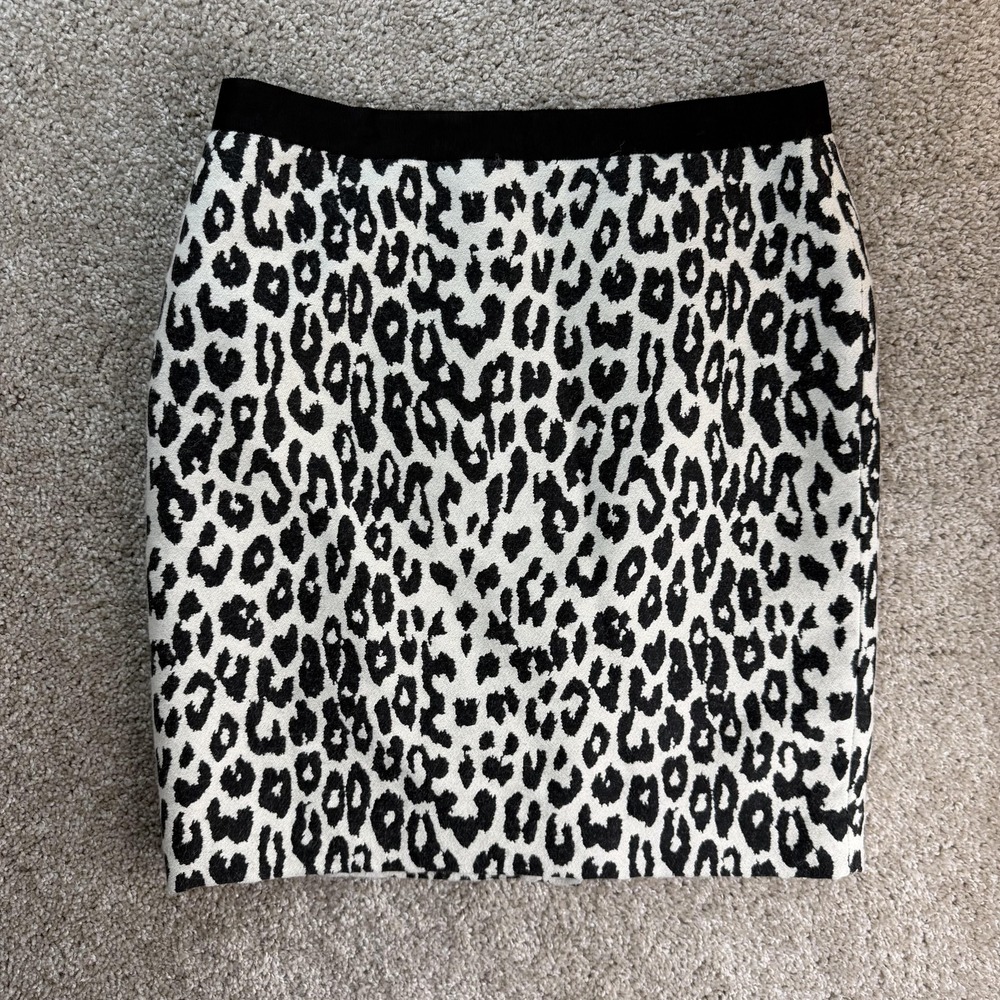 Ann Taylor Skirt Womens 8 Black Animal Print Knit Pencil Knee Length Lined